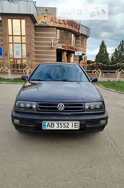 Седан Volkswagen Vento 1994 в Сумах