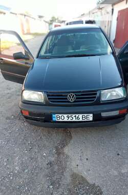 Седан Volkswagen Vento 1995 в Тернополе