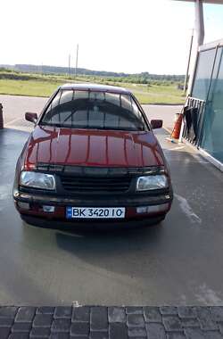 Седан Volkswagen Vento 1992 в Сарнах