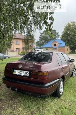 Седан Volkswagen Vento 1994 в Чернівцях