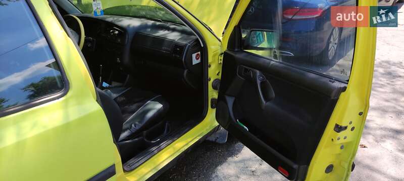 Седан Volkswagen Vento 1997 в Львові