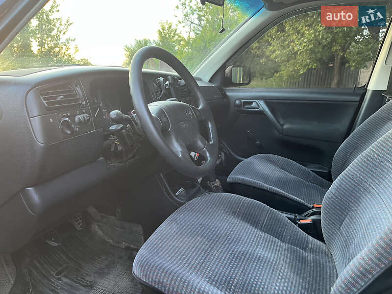 Седан Volkswagen Vento 1995 в Люботині