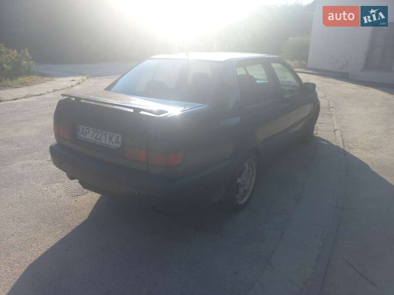 Седан Volkswagen Vento 1993 в Запоріжжі