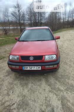 Седан Volkswagen Vento 1992 в Шостке