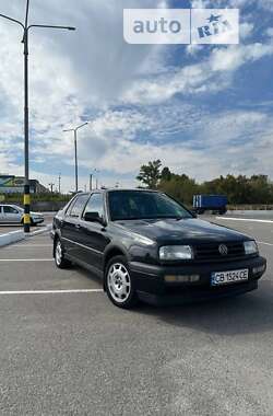 Седан Volkswagen Vento 1993 в Киеве