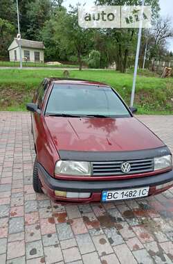 Седан Volkswagen Vento 1992 в Миколаєві