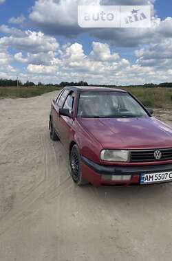 Седан Volkswagen Vento 1992 в Житомире