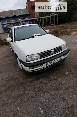 Седан Volkswagen Vento 1993 в Константиновке