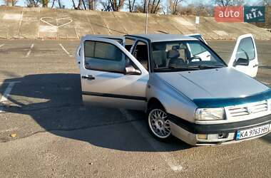 Седан Volkswagen Vento 1993 в Киеве