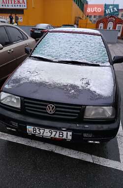 Седан Volkswagen Vento 1992 в Киеве