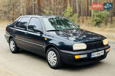 Седан Volkswagen Vento 1993 в Харькове