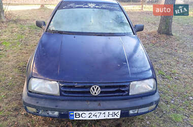 Седан Volkswagen Vento 1995 в Львові