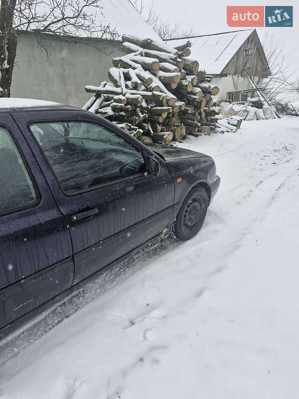 Седан Volkswagen Vento 1993 в Рівному фото 6 Седан Volkswagen Vento 1993 в Рівному