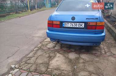 Седан Volkswagen Vento 1992 в 