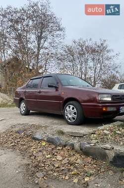 Седан Volkswagen Vento 1994 в Кропивницькому