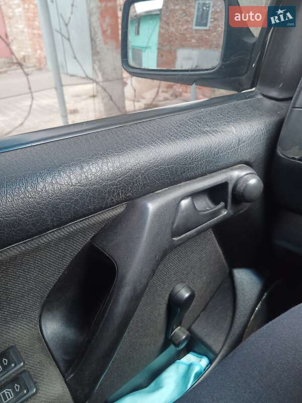 Седан Volkswagen Vento 1996 в Городку
