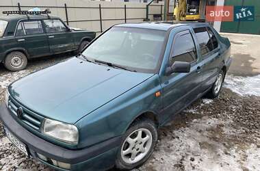 Седан Volkswagen Vento 1994 в Сторожинці