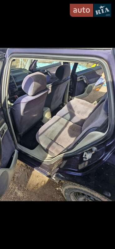 Седан Volkswagen Vento 1993 в Рівному фото 28 Седан Volkswagen Vento 1993 в Рівному