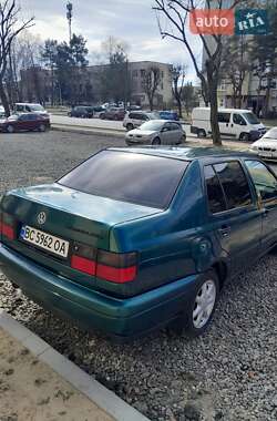 Седан Volkswagen Vento 1997 в 