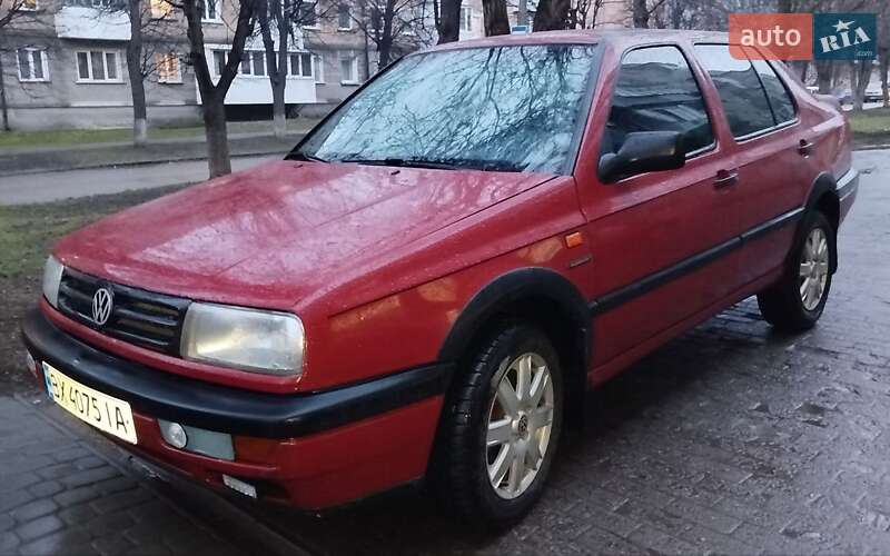 Седан Volkswagen Vento 1993 в Каменец-Подольском