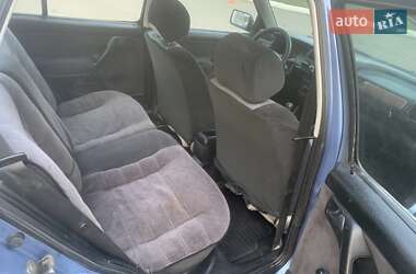 Седан Volkswagen Vento 1992 в 