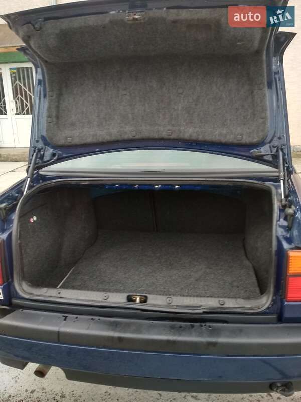 Седан Volkswagen Vento 1996 в Стрию