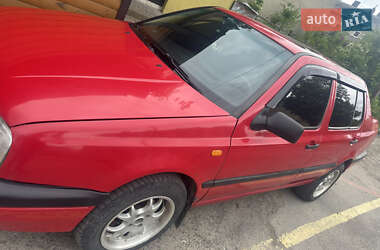 Седан Volkswagen Vento 1994 в 
