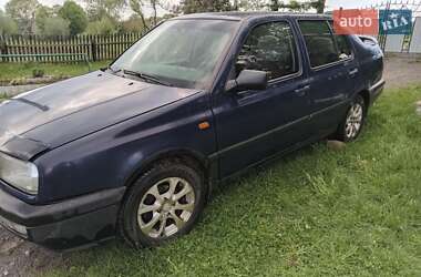Седан Volkswagen Vento 1993 в Івано-Франківську