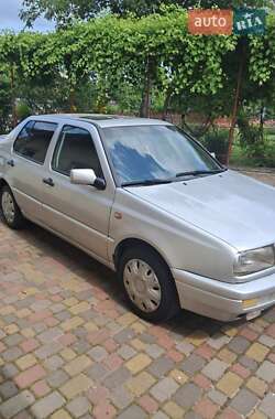 Седан Volkswagen Vento 1998 в Тернополі