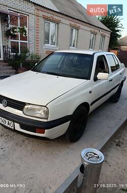 Седан Volkswagen Vento 1995 в Богодухіву