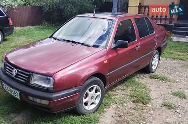 Седан Volkswagen Vento 1994 в Черновцах