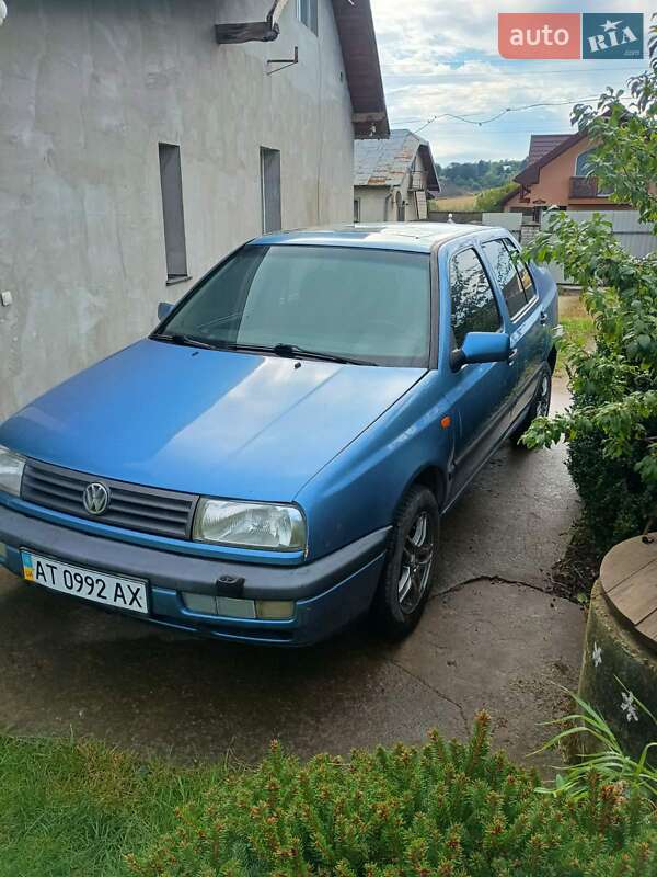 Седан Volkswagen Vento 1994 в Ивано-Франковске