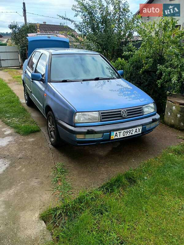 Седан Volkswagen Vento 1994 в Ивано-Франковске