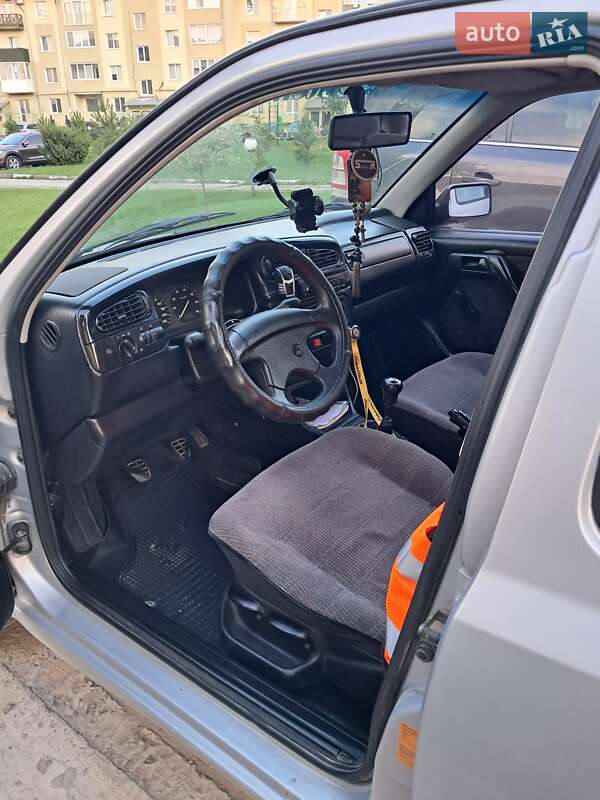 Седан Volkswagen Vento 1993 в Самборе