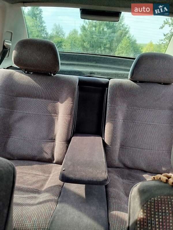 Седан Volkswagen Vento 1996 в Збаражі