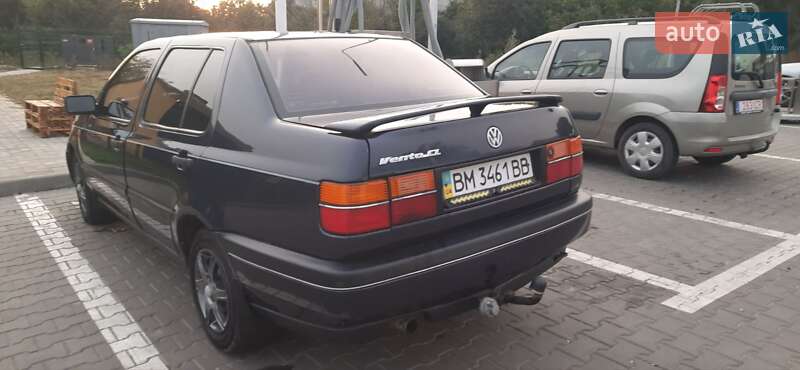 Седан Volkswagen Vento 1993 в Ромнах фото 18 Седан Volkswagen Vento 1993 в Ромнах