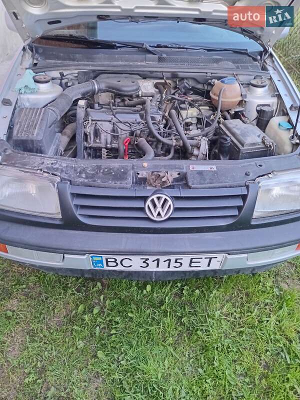 Седан Volkswagen Vento 1996 в Львові