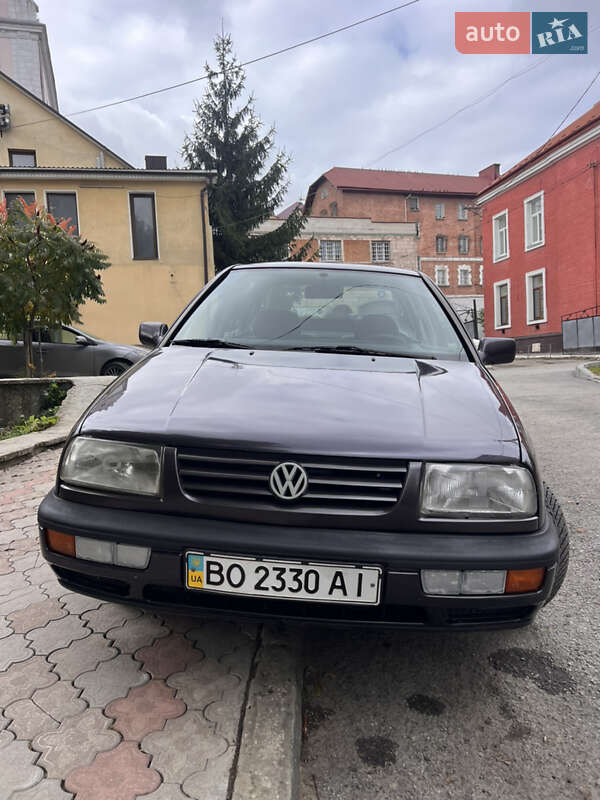 Седан Volkswagen Vento 1994 в Чорткове фото 15 Седан Volkswagen Vento 1994 в Чорткове