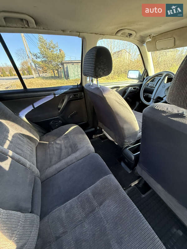 Седан Volkswagen Vento 1995 в Рава-Русской