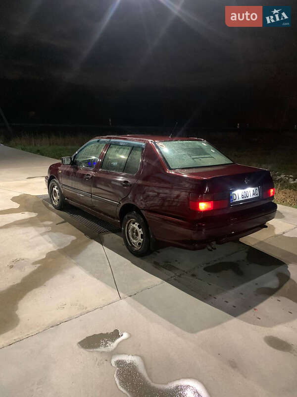 Седан Volkswagen Vento 1993 в Львове фото 2 Седан Volkswagen Vento 1993 в Львове