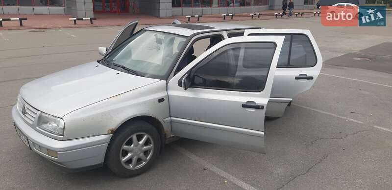 Седан Volkswagen Vento 1997 в Харькове