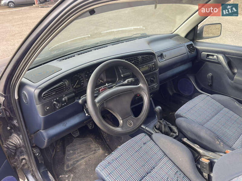 Седан Volkswagen Vento 1992 в Золотоноше фото 5 Седан Volkswagen Vento 1992 в Золотоноше