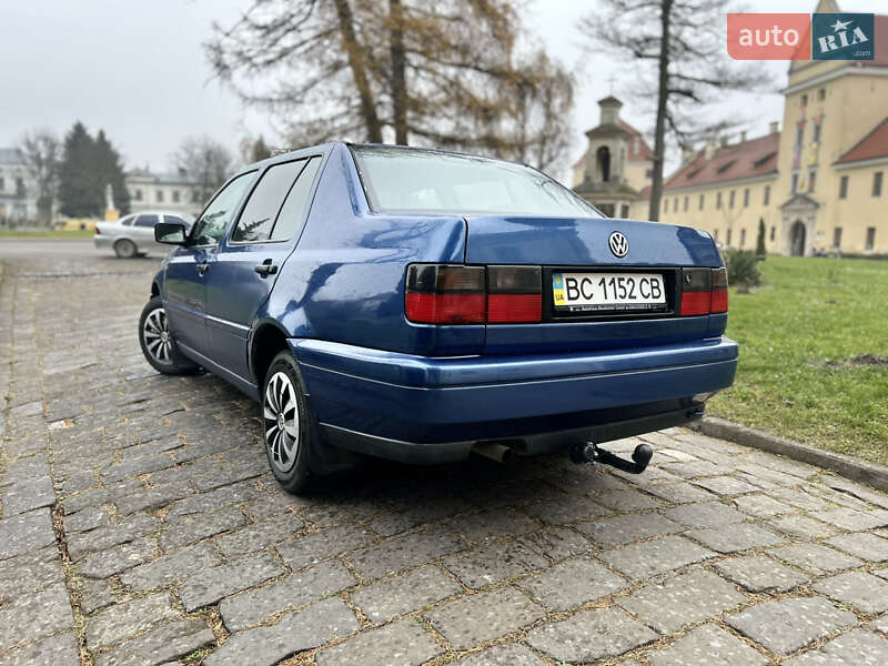 Седан Volkswagen Vento 1996 в Жовкве фото 4 Седан Volkswagen Vento 1996 в Жовкве