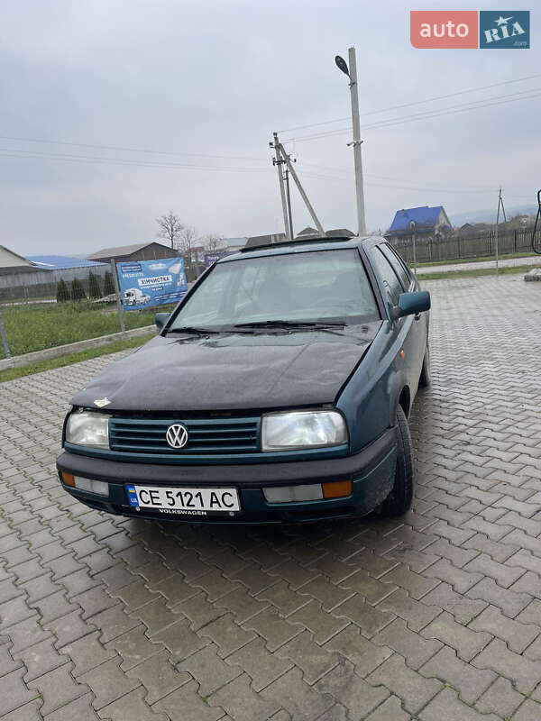 Седан Volkswagen Vento 1993 в Новоселице фото 5 Седан Volkswagen Vento 1993 в Новоселице