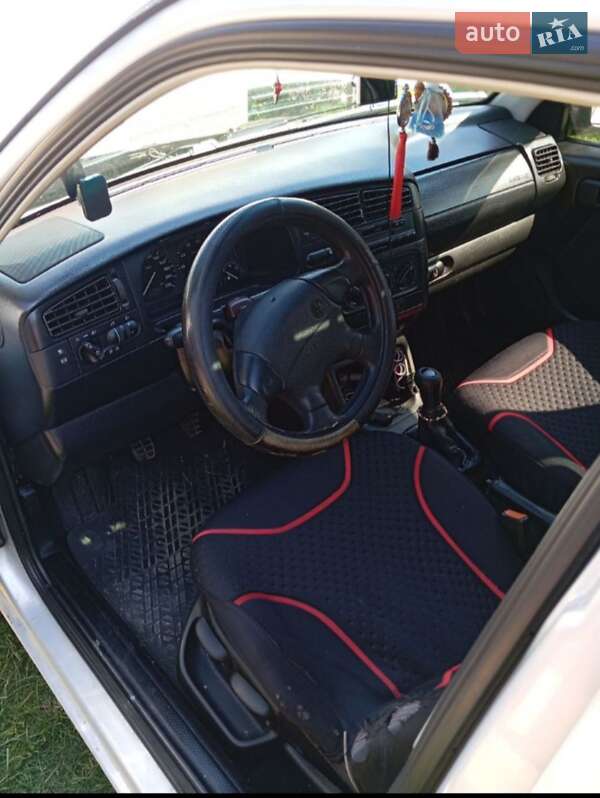 Седан Volkswagen Vento 1996 в Моршине фото 7 Седан Volkswagen Vento 1996 в Моршине