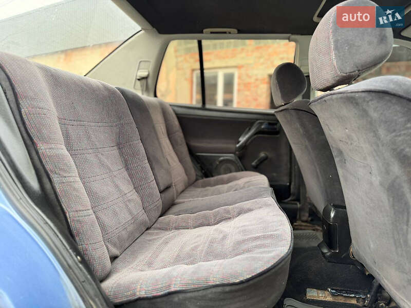 Седан Volkswagen Vento 1993 в Дрогобыче