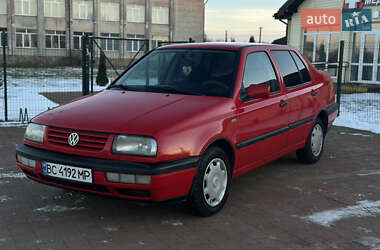 Седан Volkswagen Vento 1997 в Стрию