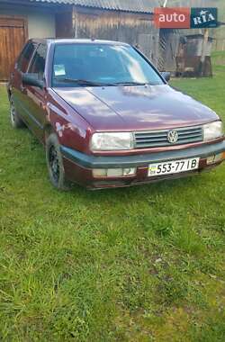 Седан Volkswagen Vento 1992 в Славском