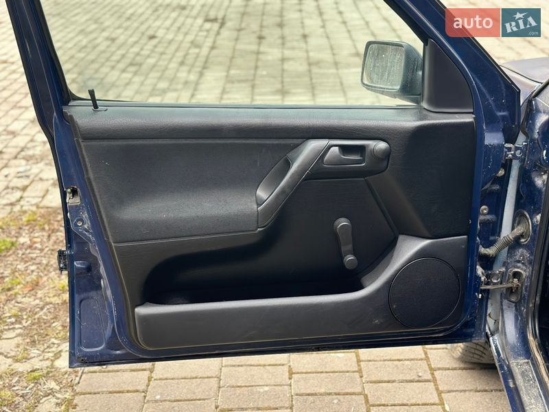 Седан Volkswagen Vento 1993 в Черновцах