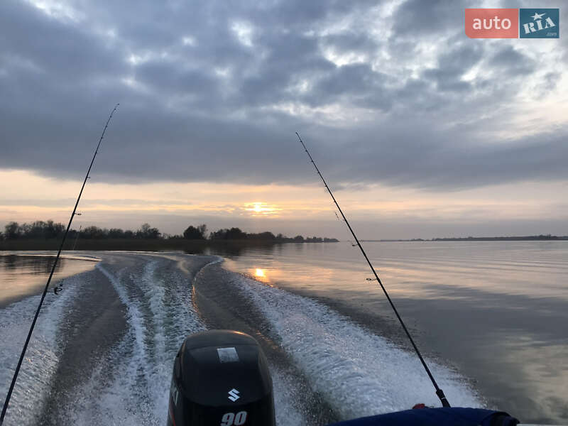 Катер Волна 490 2012 в Обухове